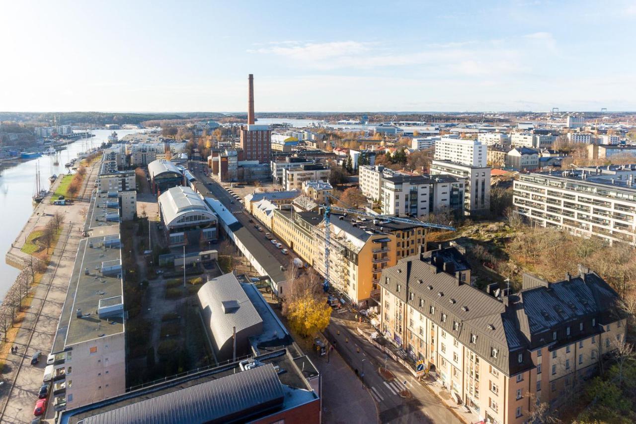 Riverside Lux With 2 Bedrooms, Car Park Garage And Sauna Turku Exterior photo